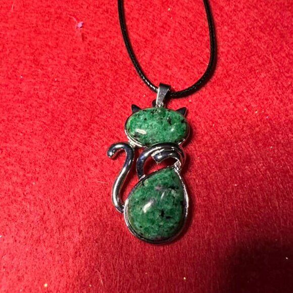 Crystal Kitty Necklaces - Picture 4 of 9